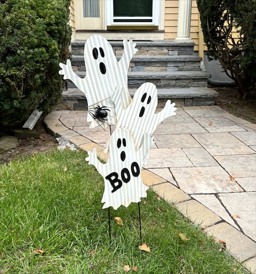 36" Metal Ghost Stake